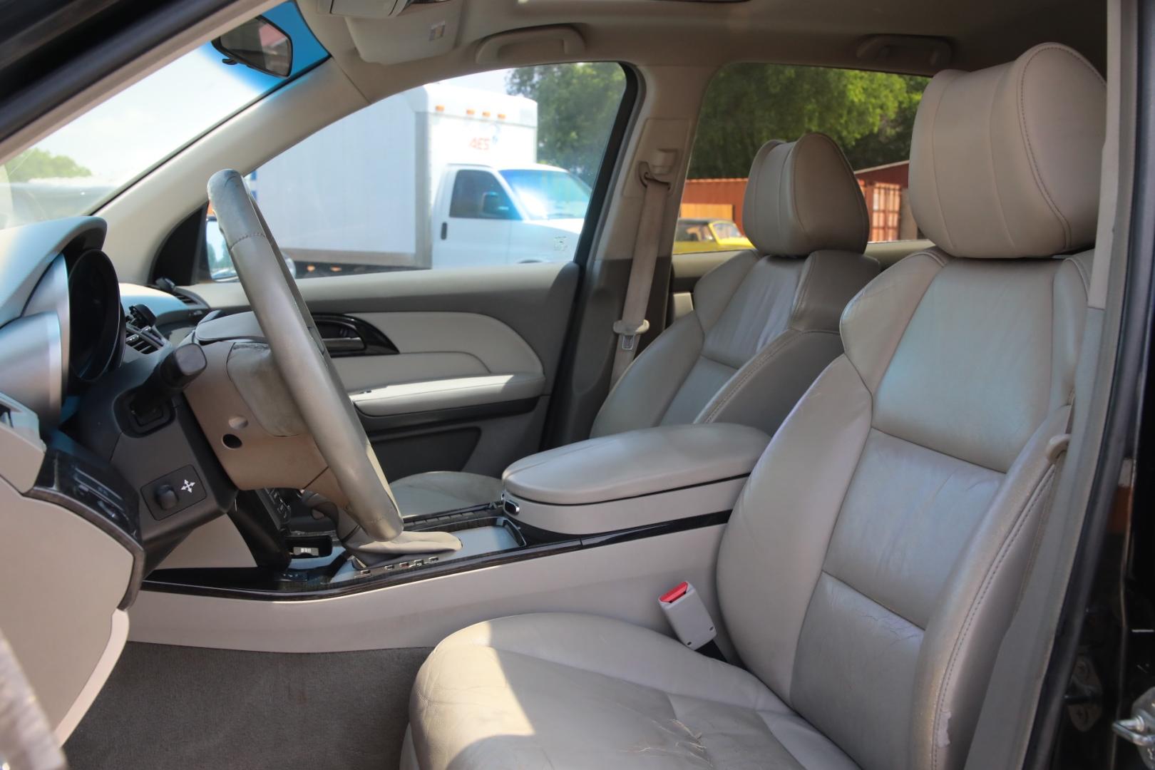 2007 BLACK ACURA MDX Tech Package with Rear DVD System (2HNYD28497H) with an 3.7L V6 SOHC 24V engine, 5-SPEED AUTOMATIC transmission, located at 420 E. Kingsbury St., Seguin, TX, 78155, (830) 401-0495, 29.581060, -97.961647 - Photo#16